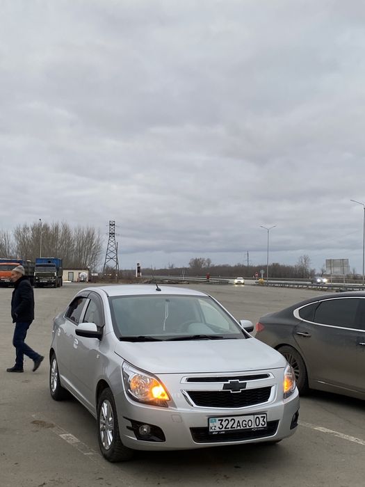 Продам машину в хорошм состояние