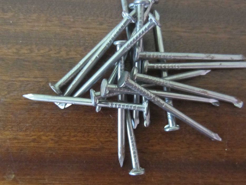 Стоманени пирони 5 см.