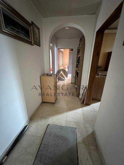 оф.21656 Тристаен Обзаведен Каменица 1