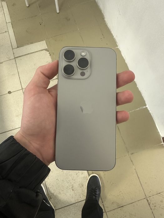 Продам айфон 15 про макс на 1 TB