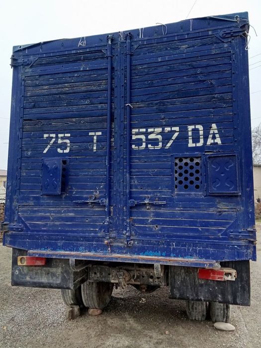 Zil Ural mator barter bor yengil moshinga