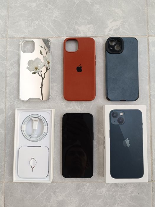 Продаю iPhone 13 128Gb midnight