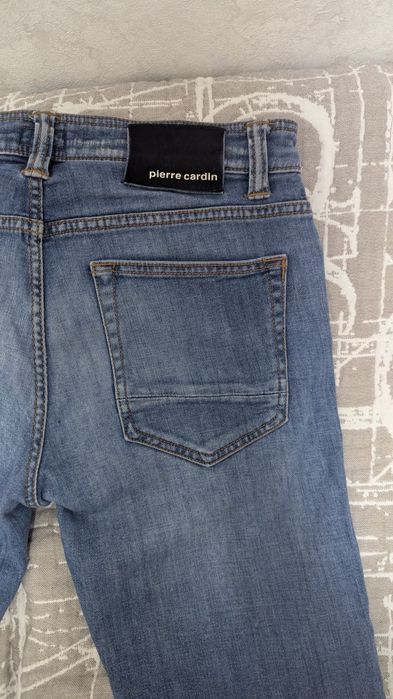 Продам джинсы Pierre cardin