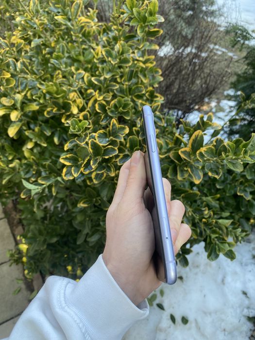 iPhone 11 100% baterie