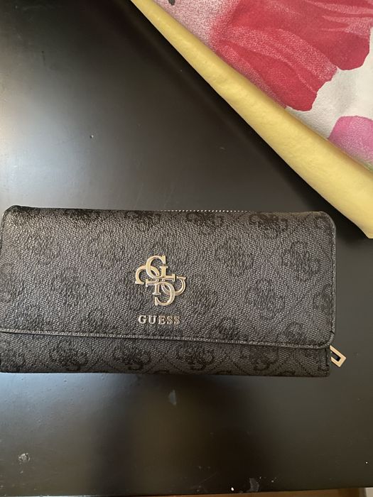 Guess кошелёк
