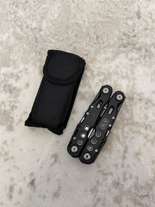 Multitool Tactic M-TAC Multifuncțional cu Clește, Cuțit și Husă Textilă