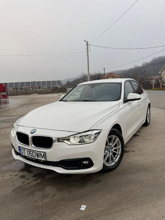 BMW Seria 3 F30 318i