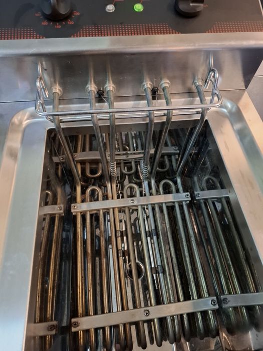 Friteuza electrică