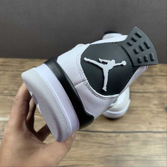 Jordan 4 Military White