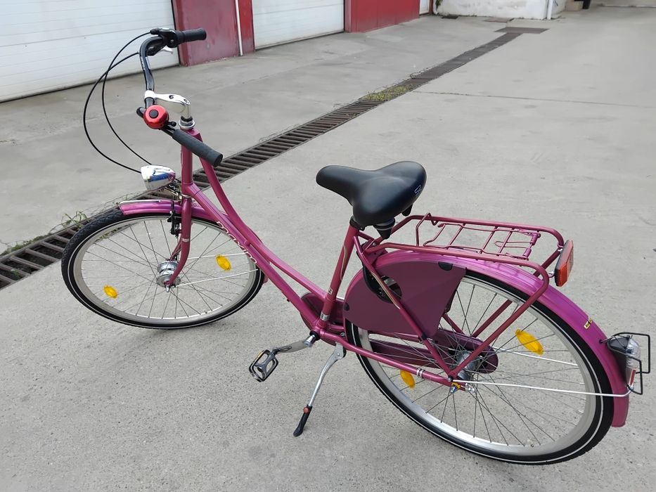 Vând bicicleta pentru damă