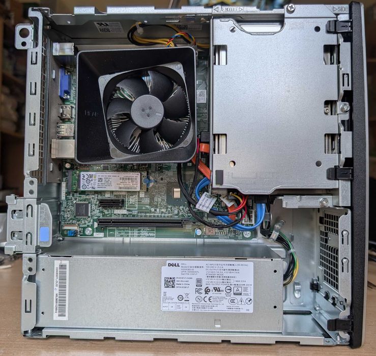 PC Dell Inspiron 3471 i5-9400, 8GB DDR4, SSD 256GB + HDD 1TB, DVD-RW, Windows 11 Pro cu licenta