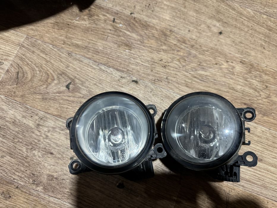 Продам туманки на мицубиси аутландер