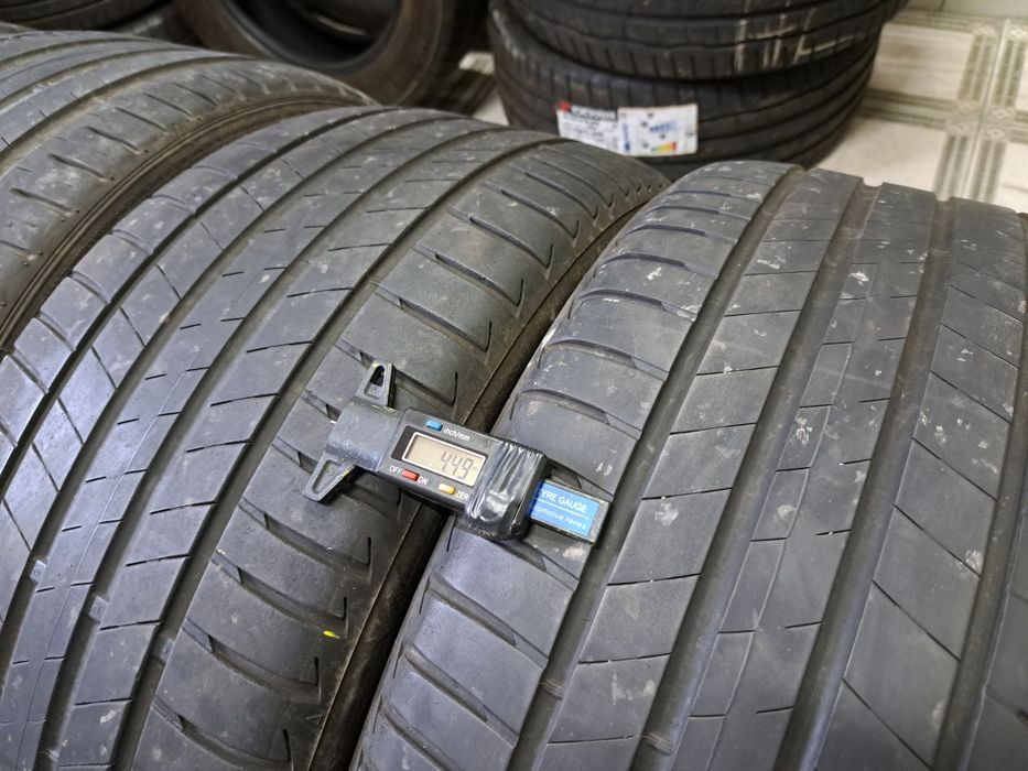 Set anvelope 275/35 R19 cu 245/40 R19 Falken și Bridgestone