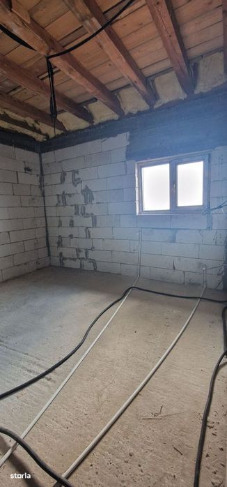 Vila P+1, zona linistita, pentru doua famili.