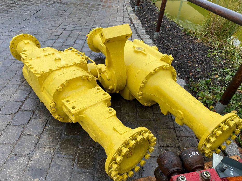 Axe de pe Komatsu WA 380 - Piese de schimb Komatsu