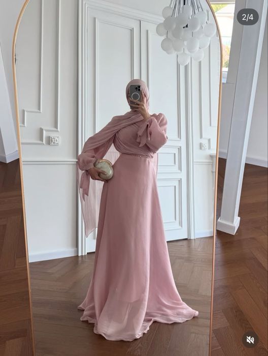 Вечернее платье