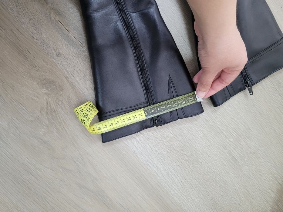 Cizme negre din piele lungi