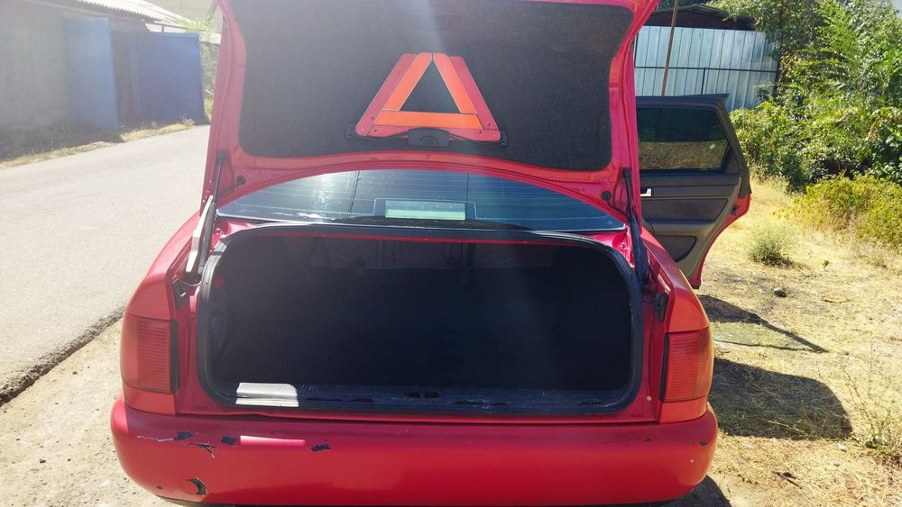 Автомобиль ауди а6