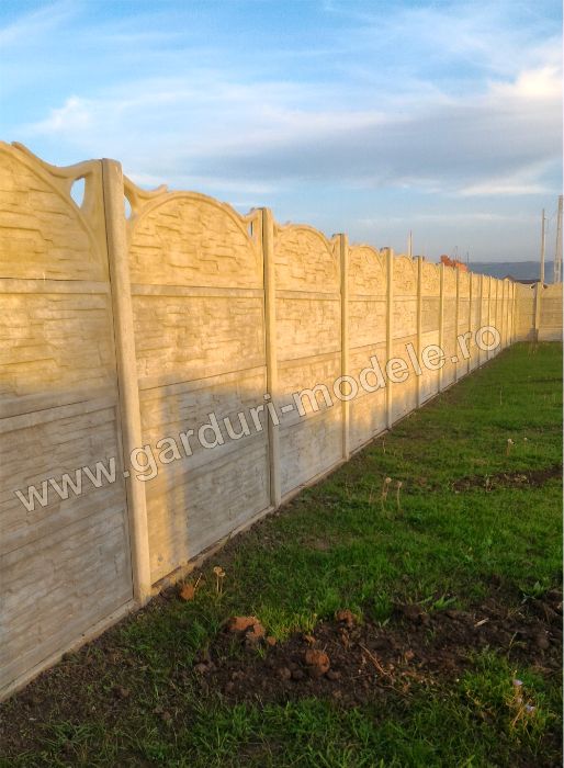 Gard beton din placi la alegere din cea mai diversa oferta