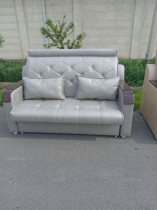 Transformer divan kravat