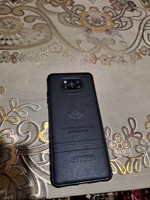 Poco x 3 pro xolati yaxshi xotirasi 8/256 GB