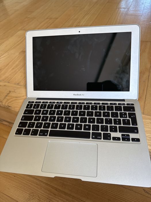 MacBook Air de 11 inch, model Mid 2011.