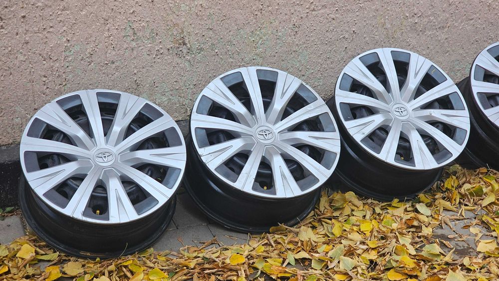 Диски Toyota R16 +колпаки