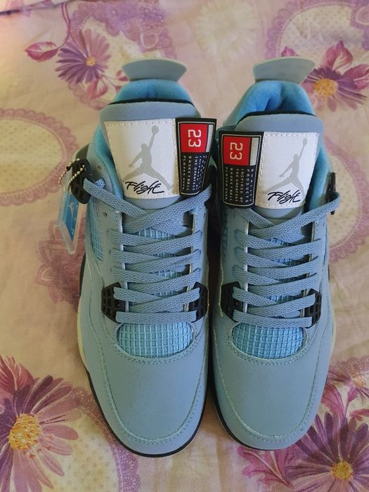 Jordan 4 University blue 43