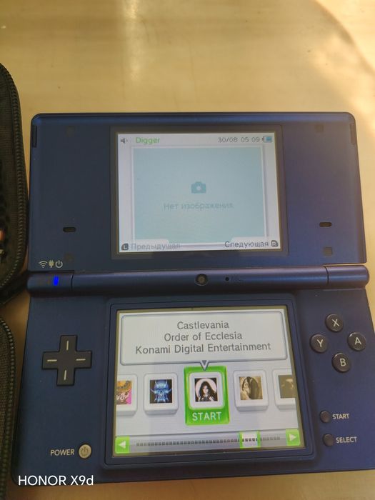 Продам Nintendo DSi