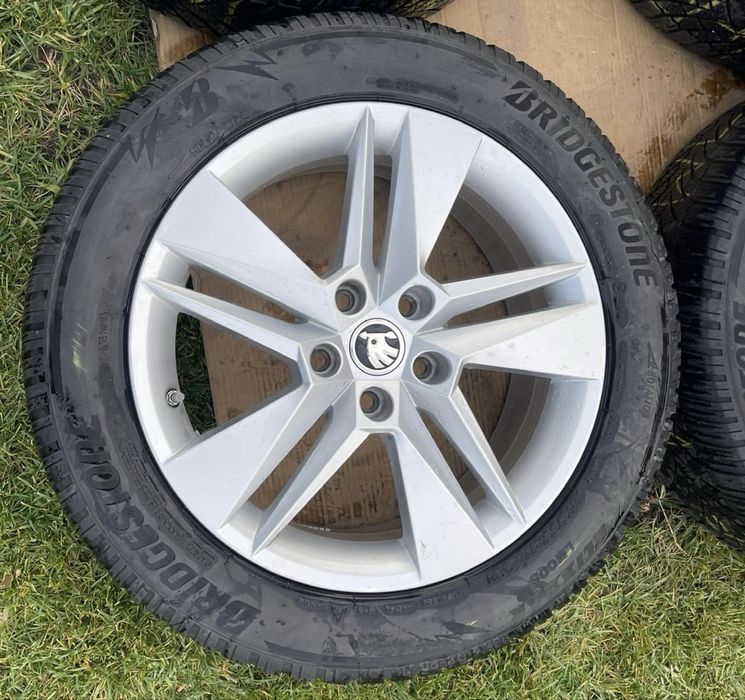 Jante Skoda 17 Superb 3 215/55R17 DOT2023 Karoq