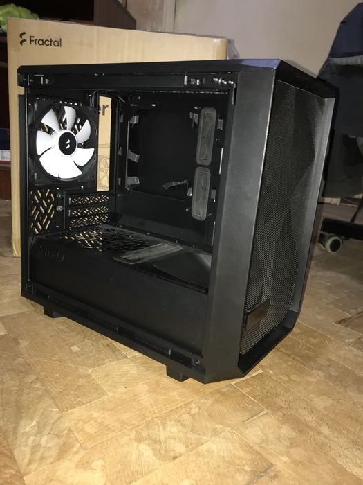 Кутия за компютър Fractal design Meshify nano2 ITX