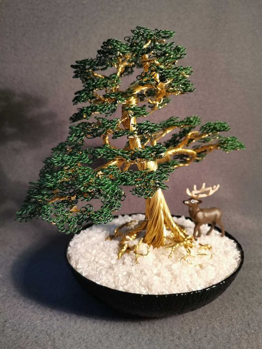 Bonsai decorativi din sârmă, creați manual