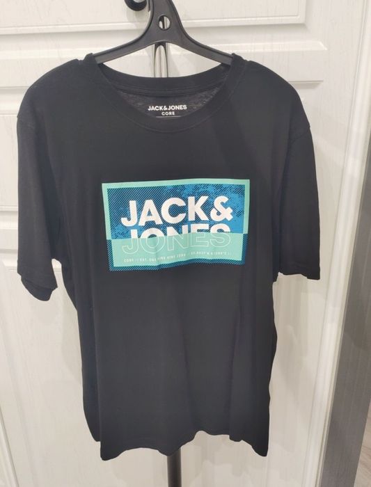 Jack & Jones фу-тбо-лка.