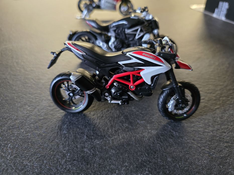 Мотори Ducati Shell 1:18