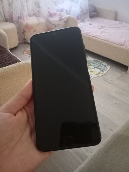 Samsung A06 продам срочно