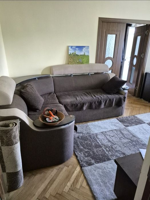 Inchiriez apartament 2 camere!