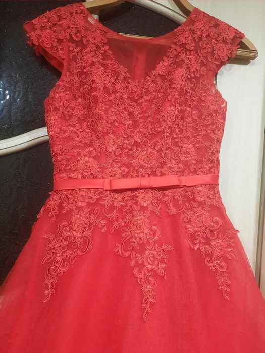 Продам красивое вечернее платье