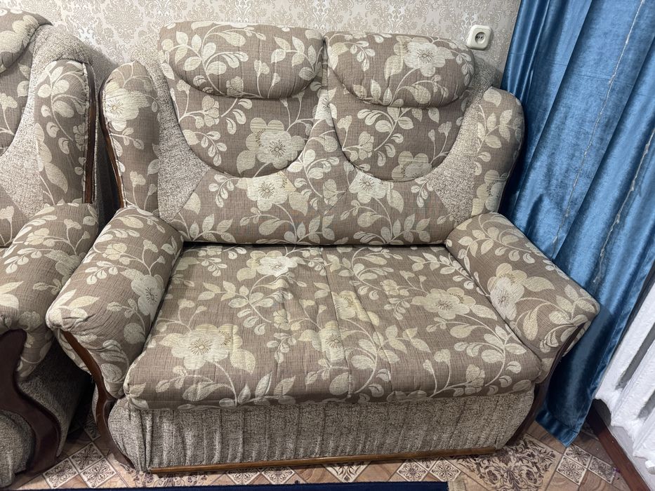 Продаю 3 в 1 диван хорошем состоянии.