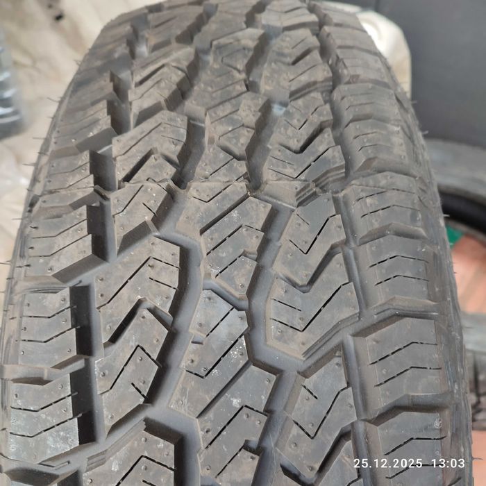 Продаётся Автошина 235/65/17