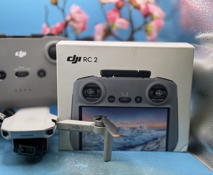 DJI комплект: Mini 2 (за части/ремонт) + DJI RC 2 (заключен)