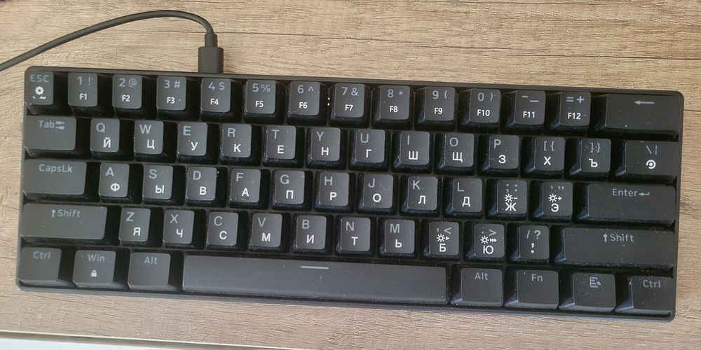 Продам игровую клавиатуру