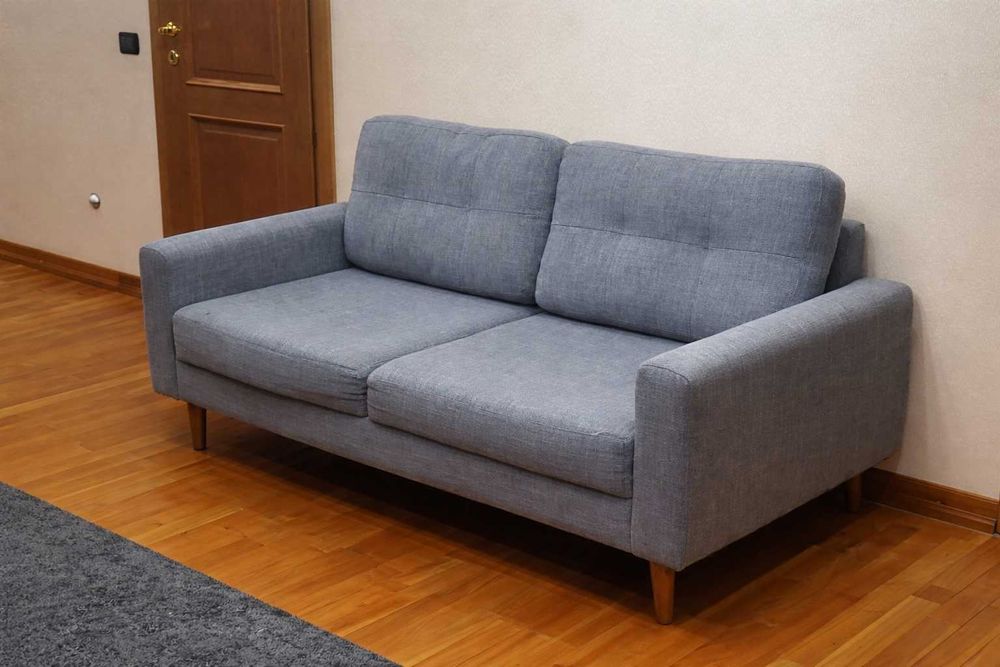 Диван 2х местный