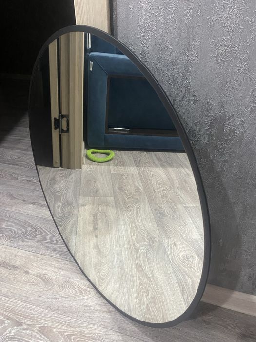 Продам зеркало 70см