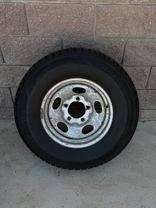 Шины с диском зима,шипы 265/70 R 16