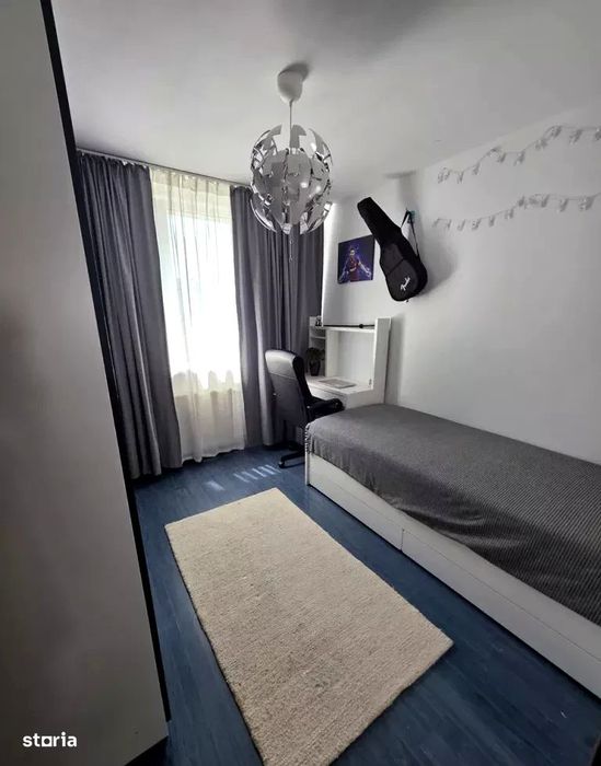 Apartament 3 camere decomandat zona Titan