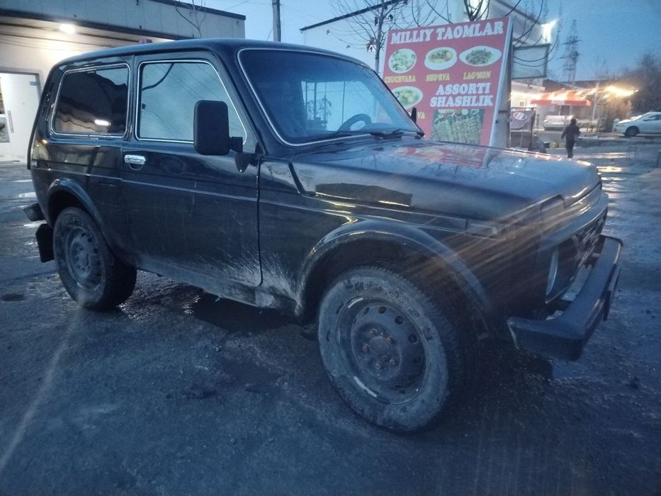 Мошина сотилади Нива