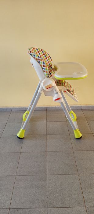 Стол за хранене за бебе