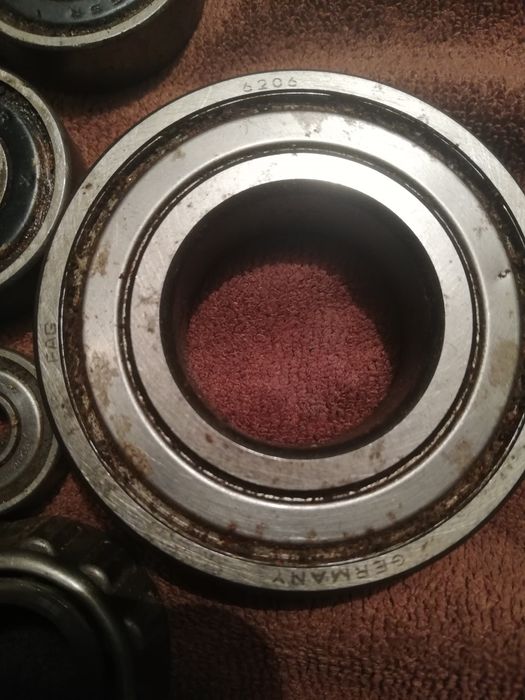 Продаются подшипники по 1000т