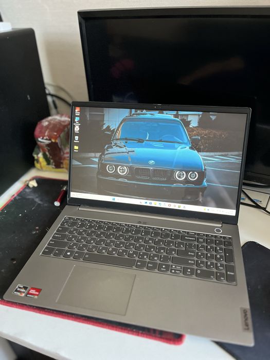 Ноутбук lenovo thinbook