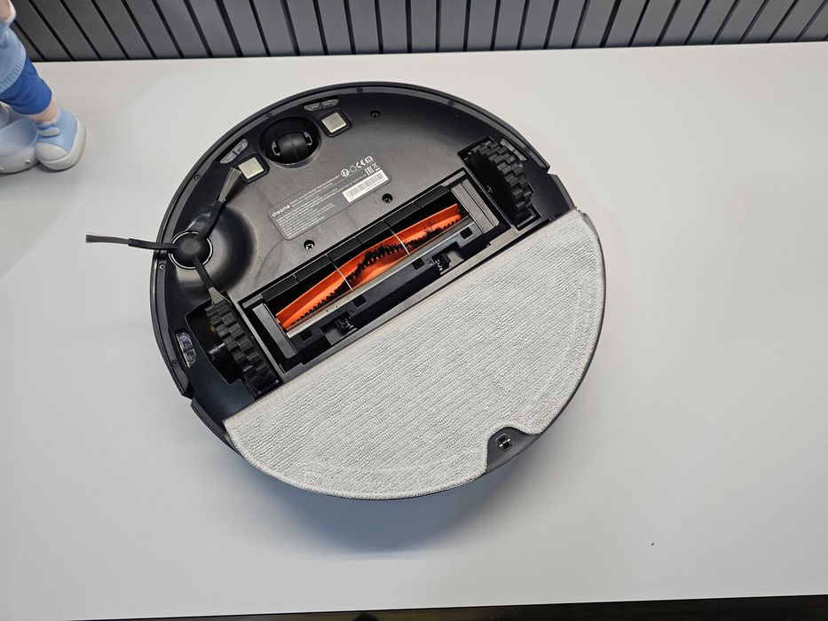 ПРОДАМ Dreame D9 Max Моющий Робот-пылесос. Состояние ОТЛИЧНОЕ.